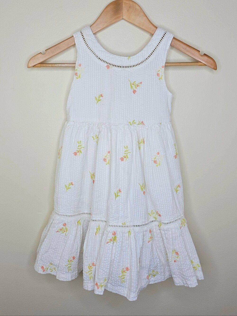 HAPPILY GREY Kids Off White Floral Embroidered Cotton Tiered Bow Dress Size 6